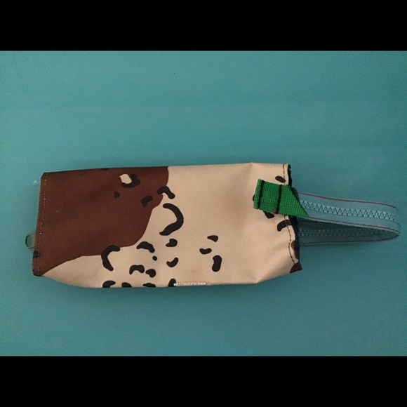 🌟$10 add-on🌟 Herschel NWOT pencil case/makeup bag - NWOT - Picture 5 of 7